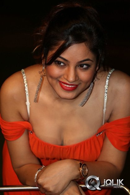 Shilpi-Sharma-at-Green-Signal-Movie-Audio-Launch